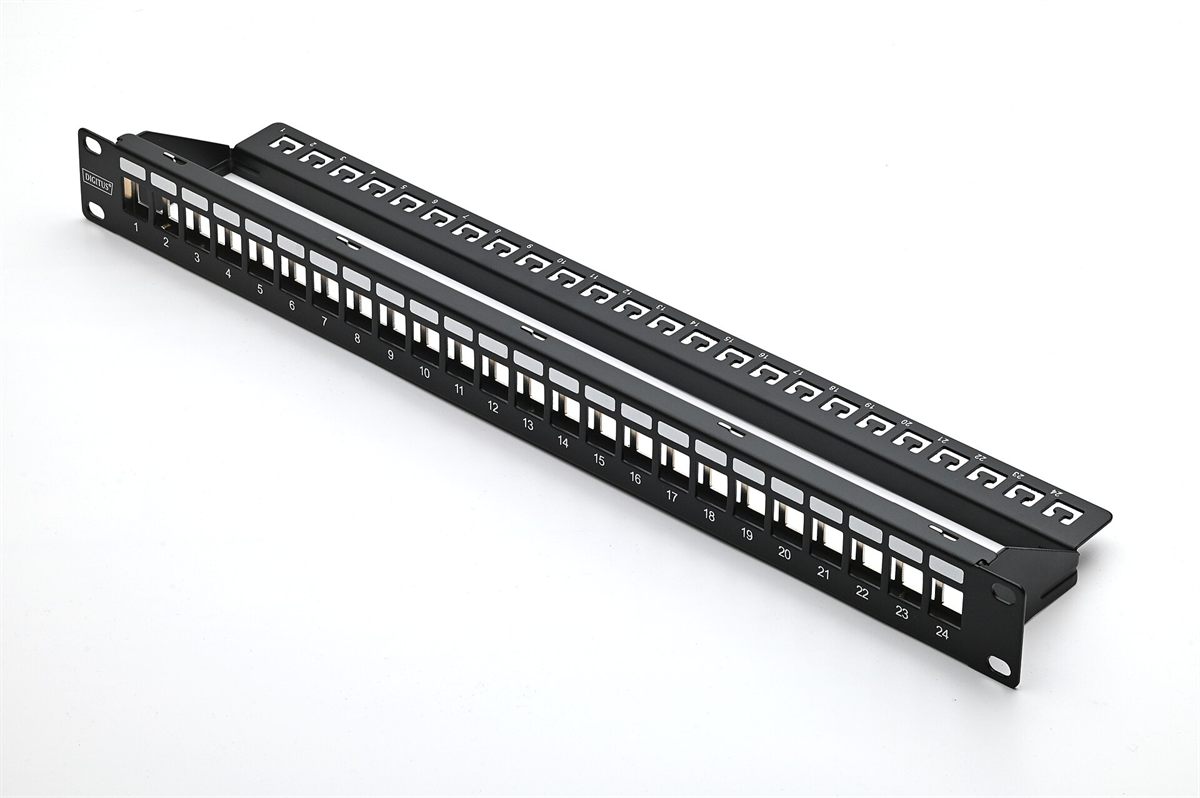 Patchpanel för nätverk med 24 portar